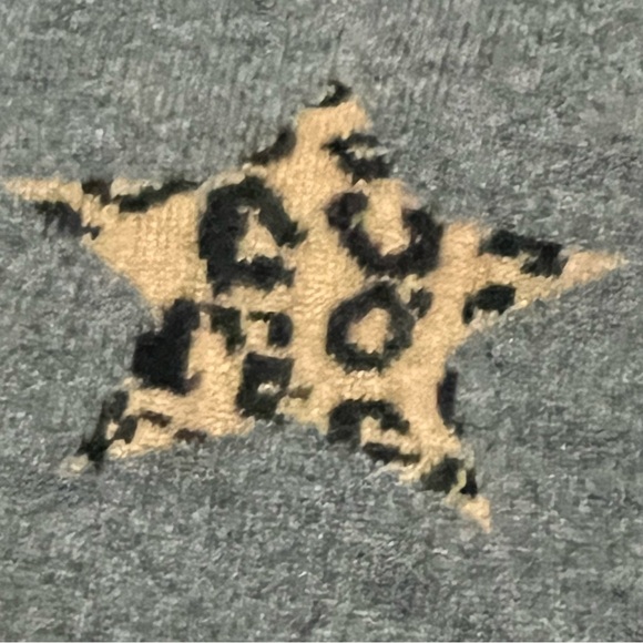 Chelsea & Theodore Cashmere star animal print sweater L - Picture 3 of 9